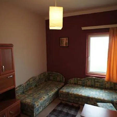Apartment- Golden 1 Lejlighed *